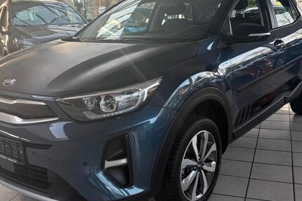Kia Stonic 18.800 km 14.200 &euro; Raesfeld 46348