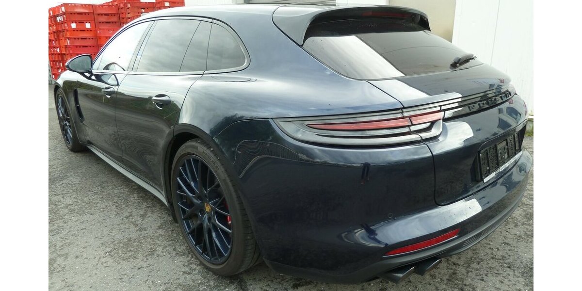 Porsche Panamera Turbo Sport Turismo Chrono Pano Matrix 105.000 km 62.900 € Ratingen 40885