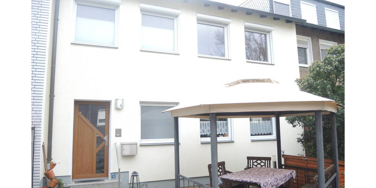 ++ Charmantes Reihenhaus mit Garten & Sauna - Ruhige Lage, großes Potenzial! ++ 5 zimmer