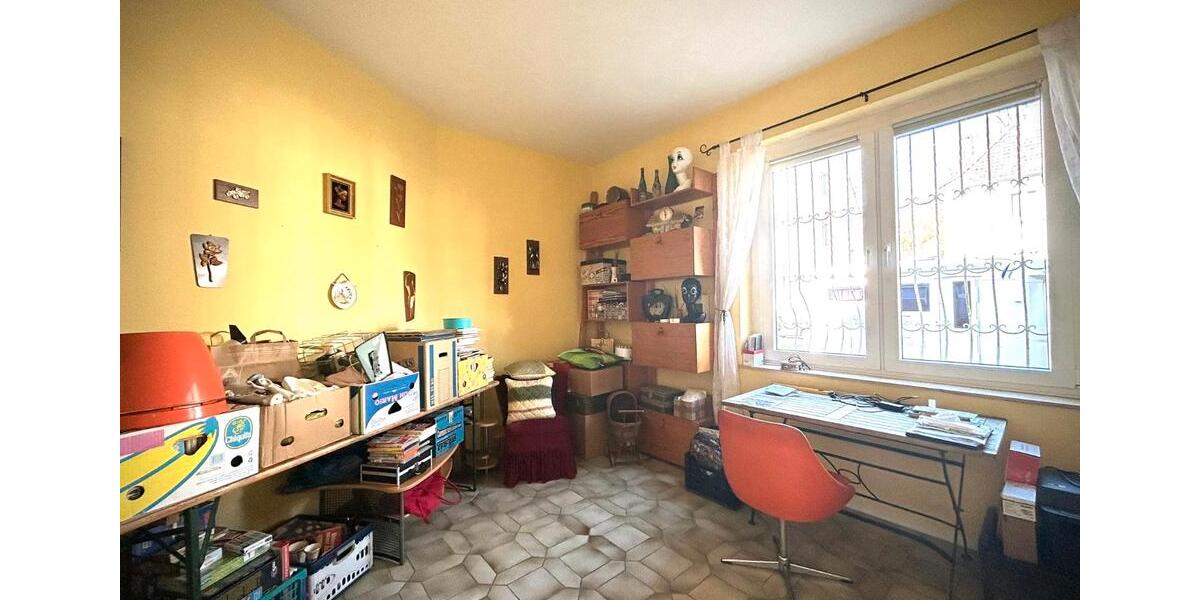 Eigentumswohnung EG Altbau 4,5 Zi. Garten Stadtnah 4.5 zimmer