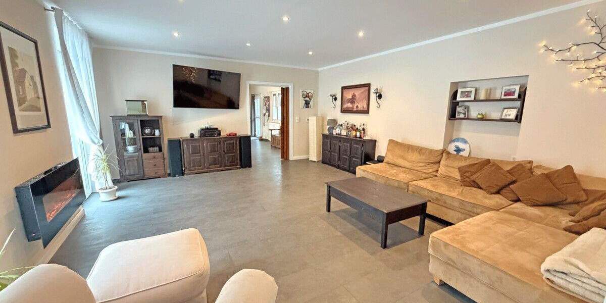 Einfamilienhaus Hünxe Krudenburg - 8 Zimmer, 246 m&sup2;, 550.000&euro; | Angebot:24858215