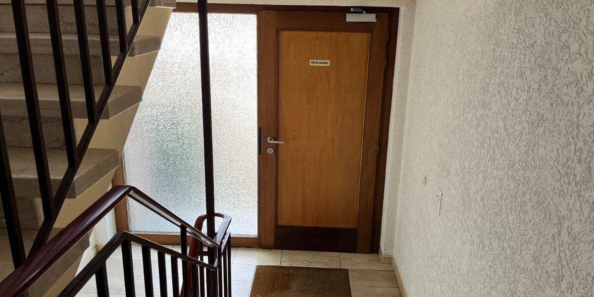 Etagenwohnung Duisburg Bergheim - 3 Zimmer, 81 m&sup2;, 175.000&euro; | Angebot:23048289