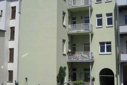komplett möblierte 3-Zim-Wohnung mit Balkon - auch kurzfristige Mietzeit möglich