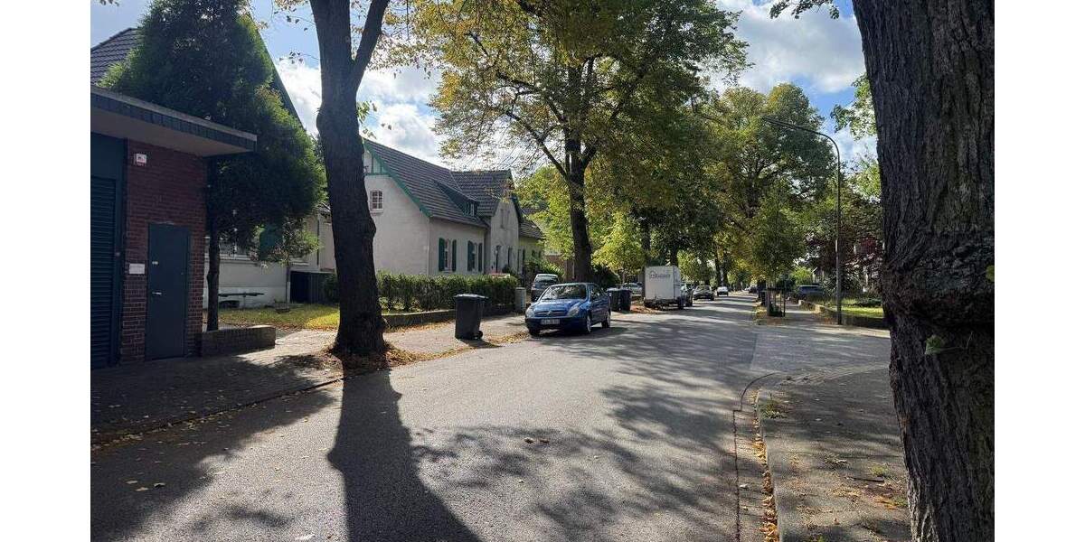 Gepflegtes, voll vermietetes Mehrfamilienhaus inkl. 2 Gewerbeeinheiten in Moers 2 zimmer