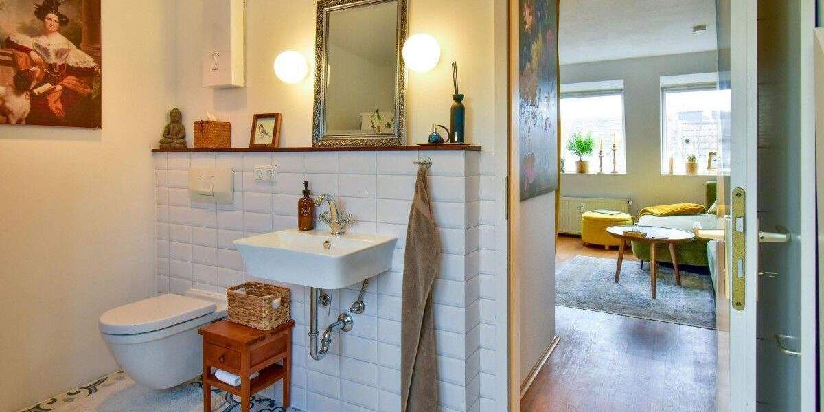 Schönheit im Mädchenviertel! Sehr charmante 5-R.-Altbauwohnung mit Dachterrasse in Rüttenscheid 5 zimmer