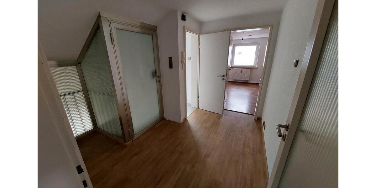 Dachgeschoßwohnung Velbert - 2 Zimmer, 50 m&sup2;, 490&euro; | Angebot:27592869