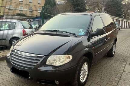 Chrysler Grand Voyager 197.000 km 2.500 &euro; Essen 45143