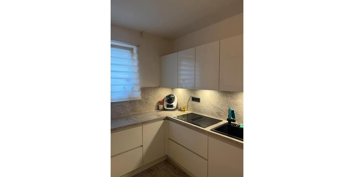 Dachgeschoßwohnung Oberhausen Rothebusch - 2.5 Zimmer, 60 m&sup2;, 600&euro; | Angebot:24850380