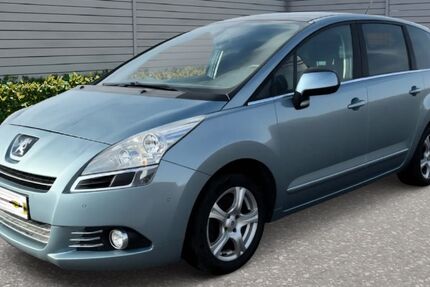 Peugeot 5008 144.372 km 4.200 &euro; Essen 45356