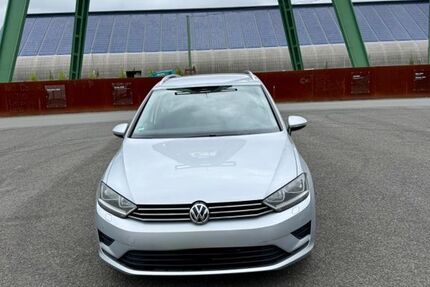 VW Golf Sportsvan 143.200 km 9.800 &euro; Dinslaken 46537