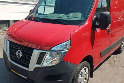 Nissan NV400