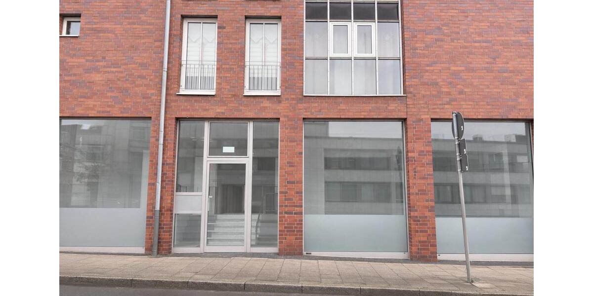 Top-Lage Hattingen: 194 m² Ladenlokal mit Wintergarten – ideal für Gastronomie & Handel zimmer