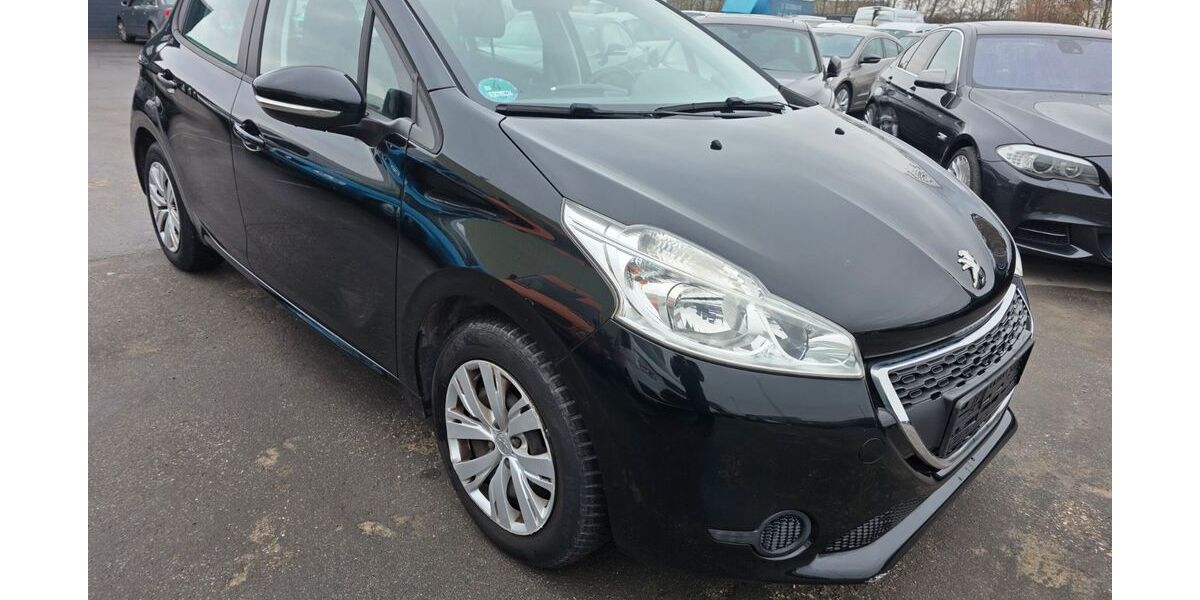 Peugeot 208 92.000 km 2.700 &euro; Moers 47441