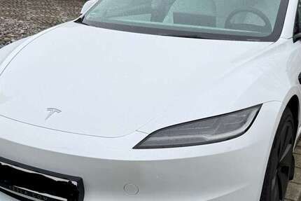 Tesla Model 3 33.450 km 41.000 € Gelsenkirchen 45891