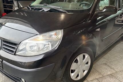 Renault Scenic 113.600 km 2.490 &euro; Duisburg 47059