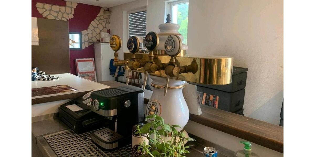 Etagenwohnung Velbert Pöthen - 1 Zimmer, 95 m&sup2;, 1.111&euro; | Angebot:27596754