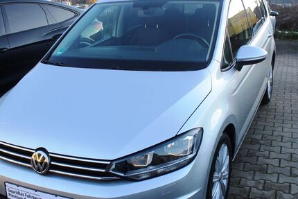 VW Touran 87.900 km 18.950 &euro; Mülheim a.d.Ruhr 45472