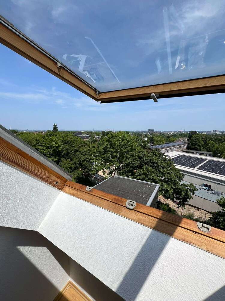 Haus zum Kaufen in Essen 710.500 € 390 m²