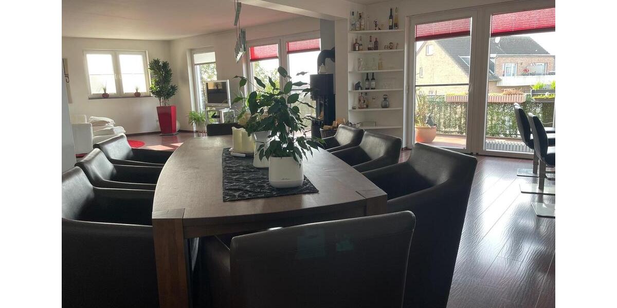 seniorengerechte, lichtdurchflutete Penthouse-Wohnung zimmer