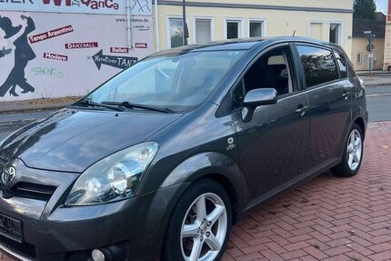 Toyota Corolla Verso 208.000 km 3.990 € Recklinghausen 45657