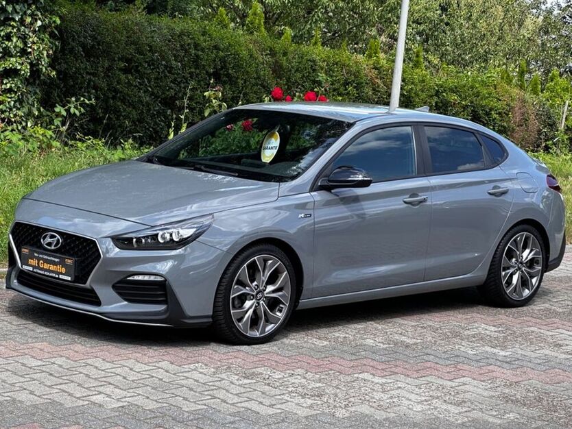 i30