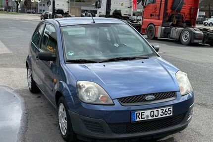 Ford Fiesta 99.023 km 1.750 &euro; Recklinghausen 45661