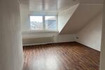 Dachgeschoßwohnung Duisburg Rheinhausen - 2 Zimmer, 60 m&sup2;, 580&euro; | Angebot:26253476
