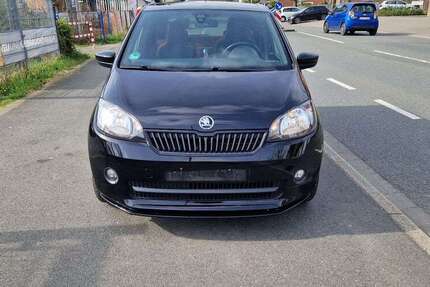 Skoda Citigo 105.124 km 7.800 € Düsseldorf 40549