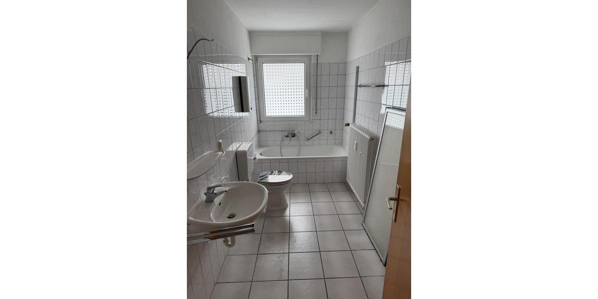 Etagenwohnung Duisburg Essenberg - 3 Zimmer, 79 m&sup2;, 552&euro; | Angebot:26349026