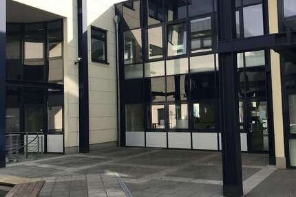 Büro in Moers 6.300.000 € 4589.43 m² zimmer