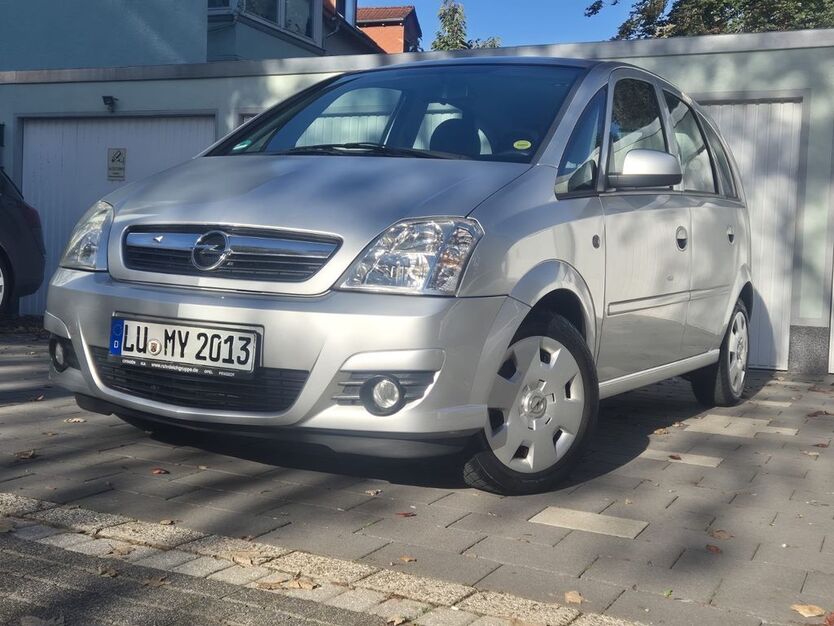 Opel Meriva 35.000 km 4.390 € Witten 58452
