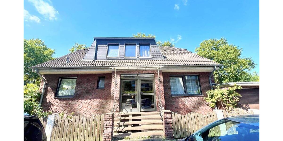 Praktisches Zweifamilienhaus mit Ausblick ins Grüne 6 zimmer