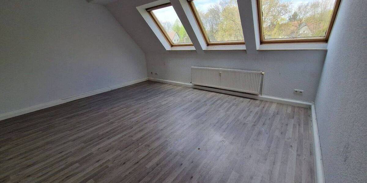 So gemütlich - schöne 2-Zimmer-Wohnung im Dachgeschoss, 1 Nettokaltmiete frei (2. Monat) 2 zimmer