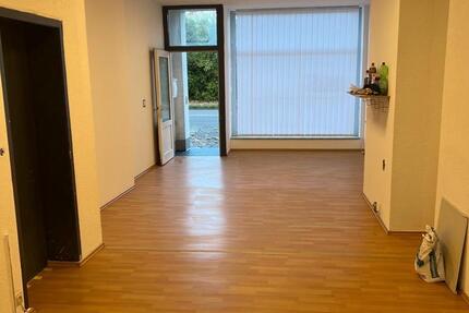 GewerbeImmobilie zu vermieten BüroKioskFriseur usw.