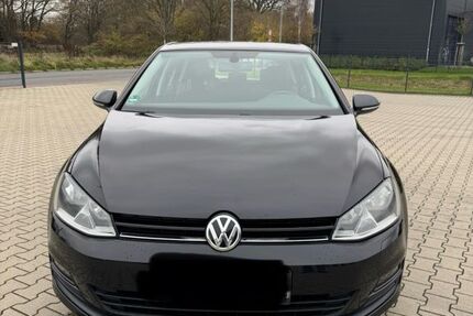 VW Golf 98.500 km 10.999 &euro; Dinslaken 46537