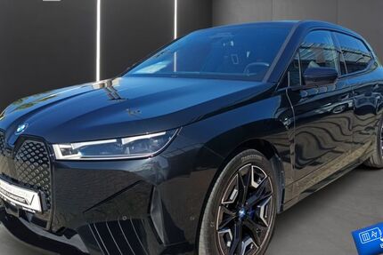 BMW iX 48.703 km 49.948 € Bottrop 46236