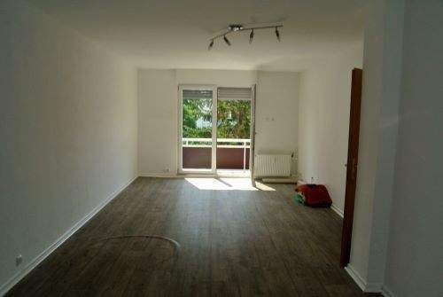 Im Königreich Mülheim-Broich 2 Zimmer Dachgeschoss im gepflegten Altbau mit Balkon** 2 zimmer