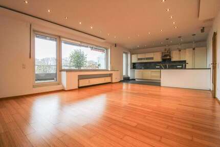 Wohnung zum Kaufen in Wesel 195.000 € 80.02 m² 3 zimmer