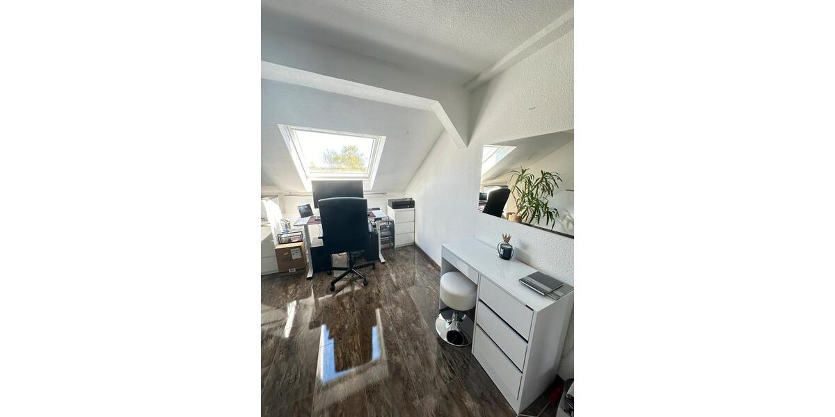 Dachgeschoßwohnung Bochum Werne - 3 Zimmer, 92 m&sup2;, 250.000&euro; | Angebot:26613101