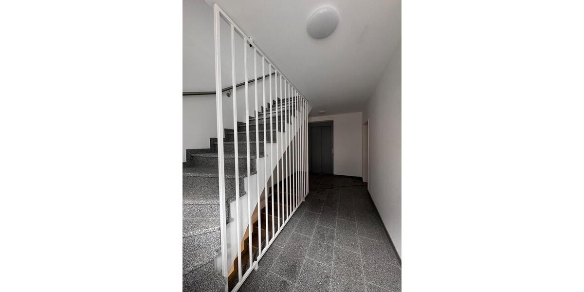 Etagenwohnung Duisburg Mittelmeiderich - 4 Zimmer, 93 m&sup2;, 1.150&euro; | Angebot:26341685
