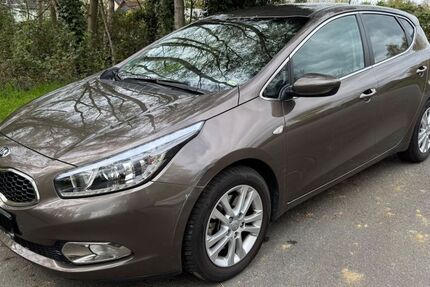 Kia ceed / Ceed 26.500 km 9.900 &euro; Recklinghausen 45665
