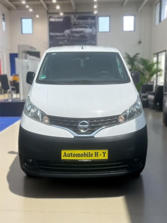NV200