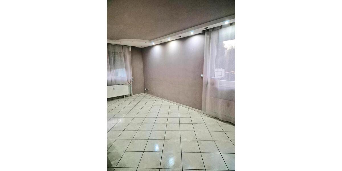 Erdgeschosswohnung 3,5 Z. 79 m² mit Garten, Terrasse & Garage 3.5 zimmer