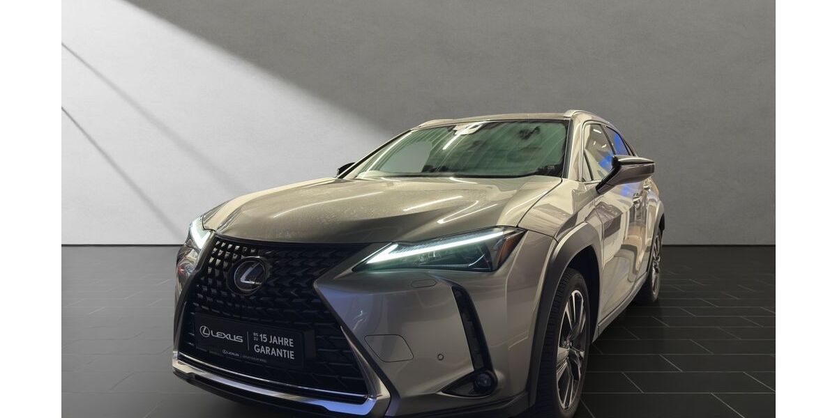 Lexus UX 19.946 km 29.950 &euro; Wesel 46485