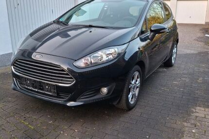 Ford Fiesta 66.667 km 3.900 &euro; Essen 45357