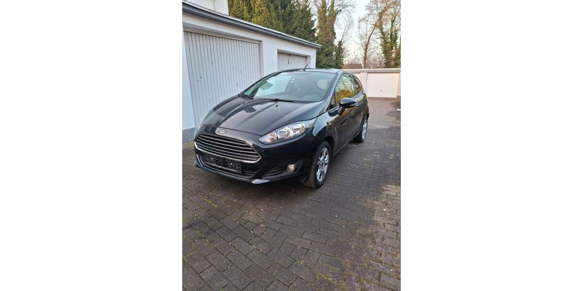 Ford Fiesta 66.667 km 3.900 &euro; Essen 45357