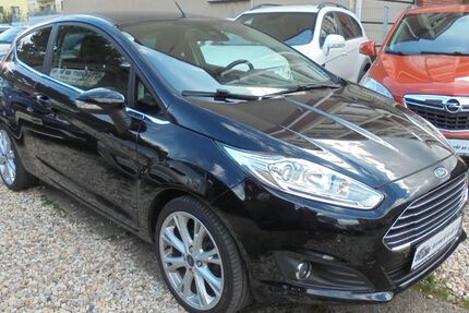 Ford Fiesta 74.500 km 8.999 € Duisburg 47249