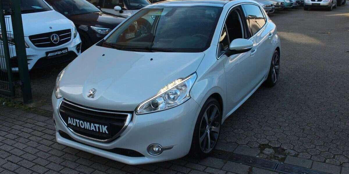 Peugeot 208 129.000 km 8.250 &euro; Duisburg 47139