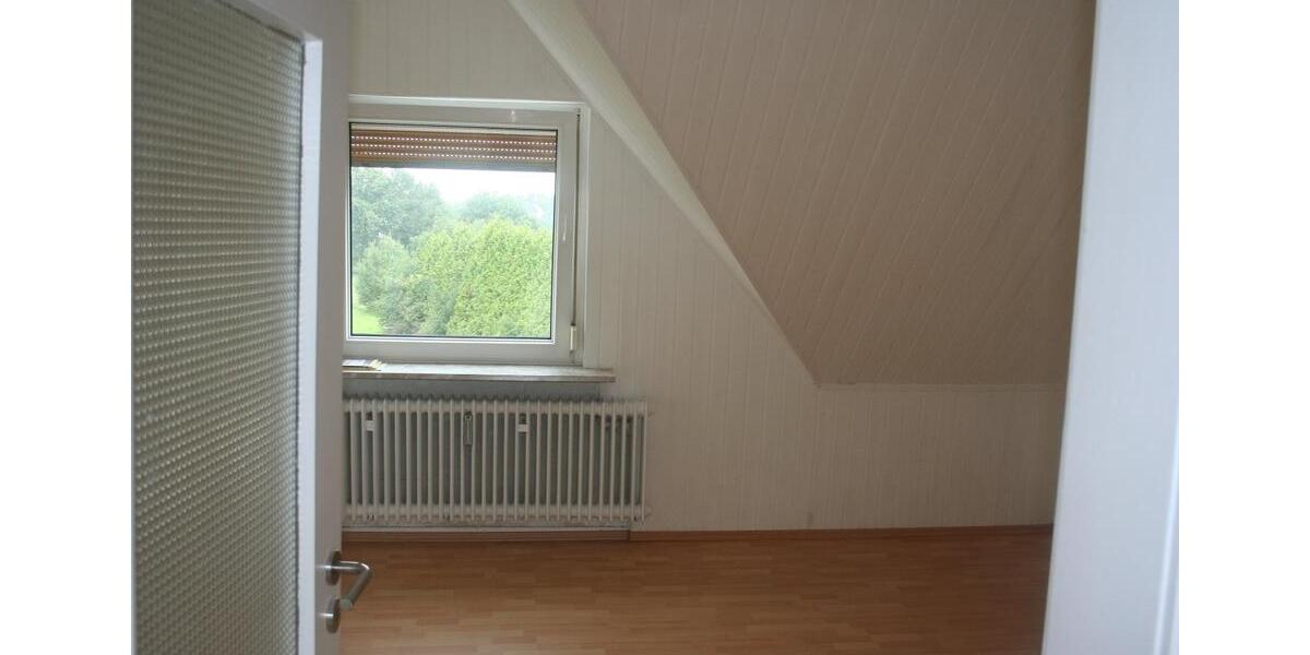 Dachgeschoßwohnung Dinslaken - 1 Zimmer, 52 m&sup2;, 350&euro; | Angebot:25235936