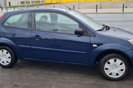 Ford Fiesta 132.000 km 1.990 € Bochum 44894